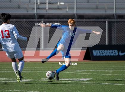 Thumbnail 3 in San Pasqual vs. Fallbrook (SoCal HS Classic presented by Nike) photogallery.