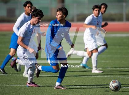 Thumbnail 3 in San Pasqual vs. Fallbrook (SoCal HS Classic presented by Nike) photogallery.