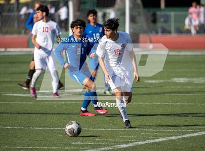 Thumbnail 2 in San Pasqual vs. Fallbrook (SoCal HS Classic presented by Nike) photogallery.