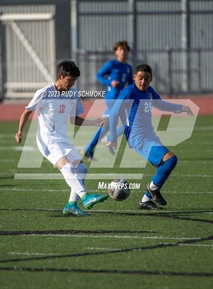 Thumbnail 2 in San Pasqual vs. Fallbrook (SoCal HS Classic presented by Nike) photogallery.