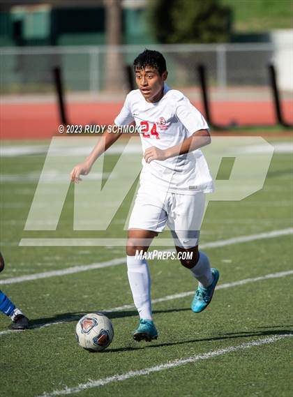 Thumbnail 1 in San Pasqual vs. Fallbrook (SoCal HS Classic presented by Nike) photogallery.