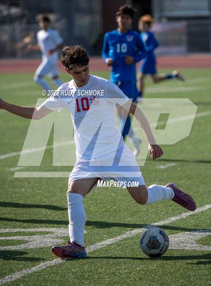 Thumbnail 3 in San Pasqual vs. Fallbrook (SoCal HS Classic presented by Nike) photogallery.