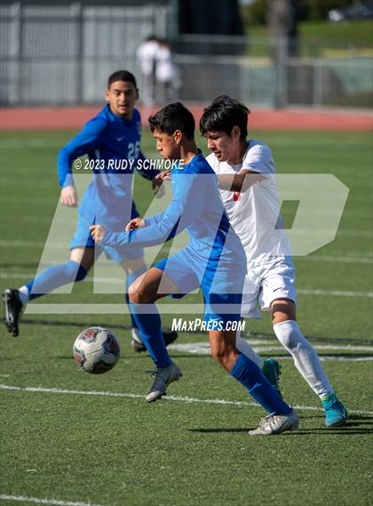 Thumbnail 1 in San Pasqual vs. Fallbrook (SoCal HS Classic presented by Nike) photogallery.