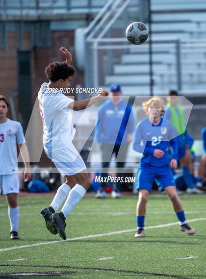 Thumbnail 1 in San Pasqual vs. Fallbrook (SoCal HS Classic presented by Nike) photogallery.