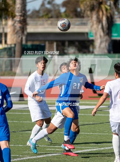 Thumbnail 1 in San Pasqual vs. Fallbrook (SoCal HS Classic presented by Nike) photogallery.