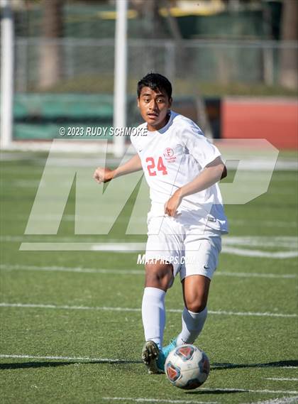 Thumbnail 1 in San Pasqual vs. Fallbrook (SoCal HS Classic presented by Nike) photogallery.
