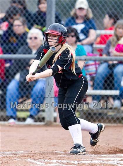 Thumbnail 2 in Sweeny vs. Terry (First Capitol Classic) photogallery.