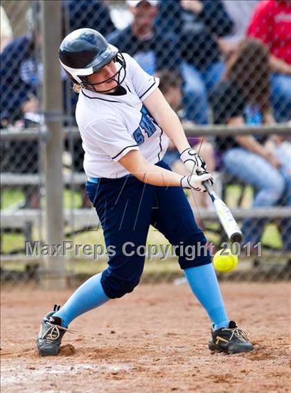 Thumbnail 1 in Sweeny vs. Terry (First Capitol Classic) photogallery.