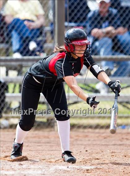 Thumbnail 3 in Sweeny vs. Terry (First Capitol Classic) photogallery.