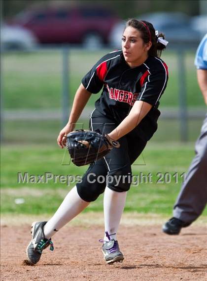 Thumbnail 2 in Sweeny vs. Terry (First Capitol Classic) photogallery.