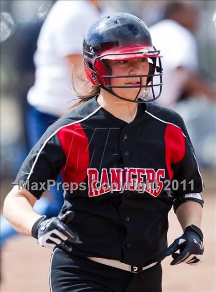 Thumbnail 1 in Sweeny vs. Terry (First Capitol Classic) photogallery.