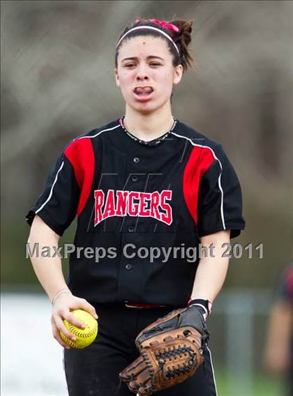 Thumbnail 1 in Sweeny vs. Terry (First Capitol Classic) photogallery.