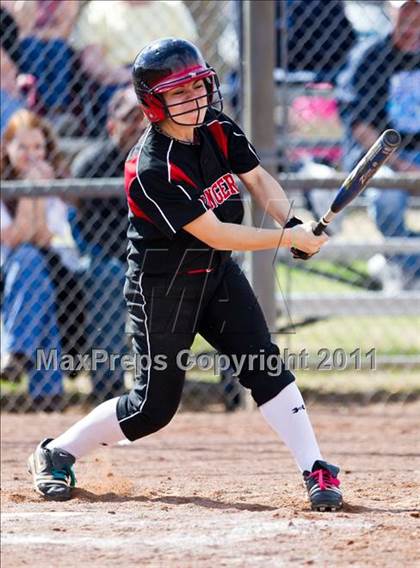 Thumbnail 2 in Sweeny vs. Terry (First Capitol Classic) photogallery.
