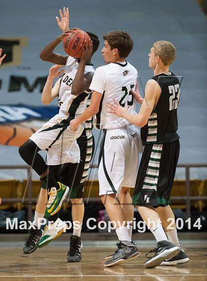 Thumbnail 2 in Fossil Ridge vs. Mountain Vista (CHSAA 5A Semifinal) photogallery.