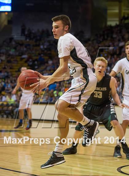 Thumbnail 2 in Fossil Ridge vs. Mountain Vista (CHSAA 5A Semifinal) photogallery.