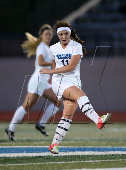 Thumbnail 2 in Battle Mountain @ Valor Christian (CHSAA 4A Playoff Round 2) photogallery.