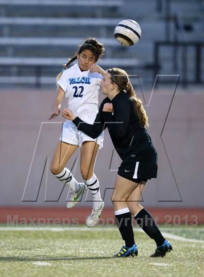 Thumbnail 1 in Battle Mountain @ Valor Christian (CHSAA 4A Playoff Round 2) photogallery.