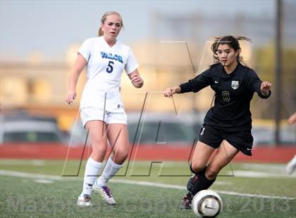 Thumbnail 1 in Battle Mountain @ Valor Christian (CHSAA 4A Playoff Round 2) photogallery.
