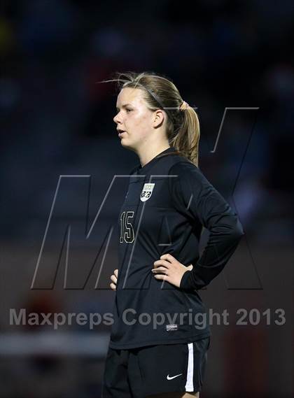 Thumbnail 2 in Battle Mountain @ Valor Christian (CHSAA 4A Playoff Round 2) photogallery.