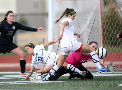 Thumbnail 2 in Battle Mountain @ Valor Christian (CHSAA 4A Playoff Round 2) photogallery.