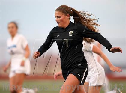 Thumbnail 2 in Battle Mountain @ Valor Christian (CHSAA 4A Playoff Round 2) photogallery.