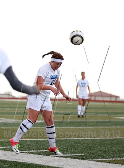 Thumbnail 3 in Battle Mountain @ Valor Christian (CHSAA 4A Playoff Round 2) photogallery.
