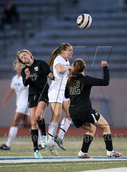 Thumbnail 2 in Battle Mountain @ Valor Christian (CHSAA 4A Playoff Round 2) photogallery.