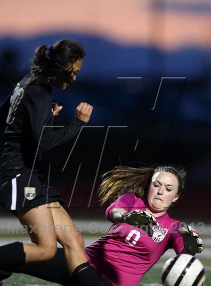 Thumbnail 1 in Battle Mountain @ Valor Christian (CHSAA 4A Playoff Round 2) photogallery.