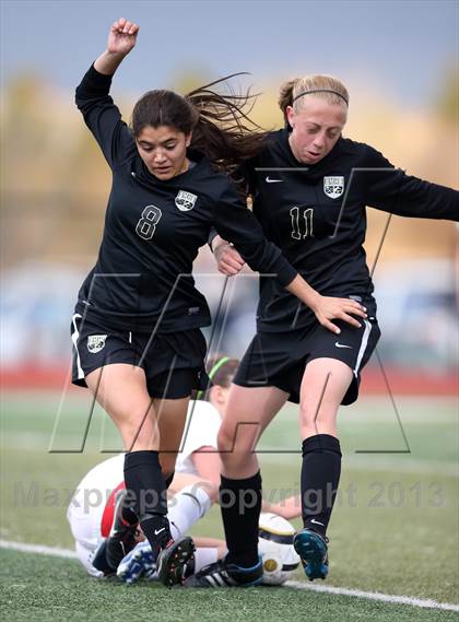 Thumbnail 1 in Battle Mountain @ Valor Christian (CHSAA 4A Playoff Round 2) photogallery.