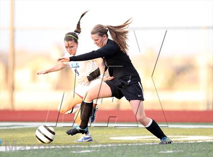 Thumbnail 2 in Battle Mountain @ Valor Christian (CHSAA 4A Playoff Round 2) photogallery.