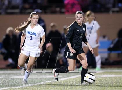 Thumbnail 1 in Battle Mountain @ Valor Christian (CHSAA 4A Playoff Round 2) photogallery.