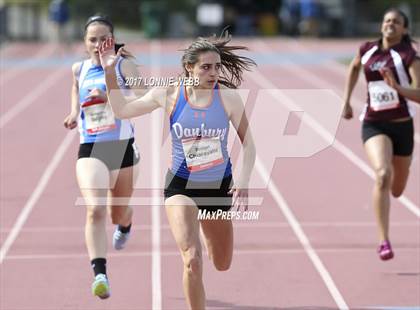 Thumbnail 1 in 50th Annual Loucks Games (Women's 200 Meter Dash) photogallery.
