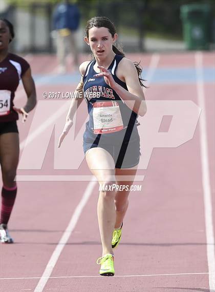 Thumbnail 1 in 50th Annual Loucks Games (Women's 200 Meter Dash) photogallery.