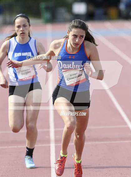 Thumbnail 3 in 50th Annual Loucks Games (Women's 200 Meter Dash) photogallery.