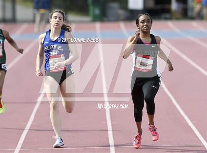 Thumbnail 1 in 50th Annual Loucks Games (Women's 200 Meter Dash) photogallery.