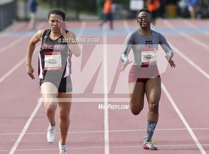 Thumbnail 1 in 50th Annual Loucks Games (Women's 200 Meter Dash) photogallery.