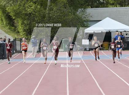 Thumbnail 1 in 50th Annual Loucks Games (Women's 200 Meter Dash) photogallery.