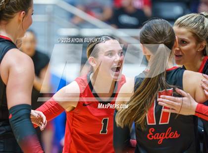 Thumbnail 2 in Liberty vs. Argyle (UIL 5A D2 Volleyball Semifinal) photogallery.