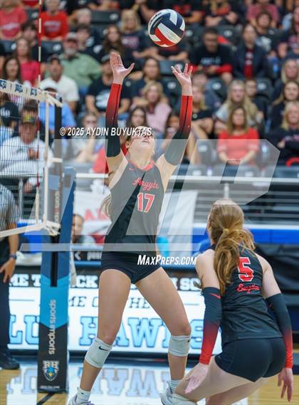 Thumbnail 2 in Liberty vs. Argyle (UIL 5A D2 Volleyball Semifinal) photogallery.