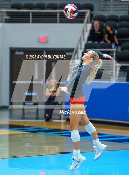 Thumbnail 3 in Liberty vs. Argyle (UIL 5A D2 Volleyball Semifinal) photogallery.