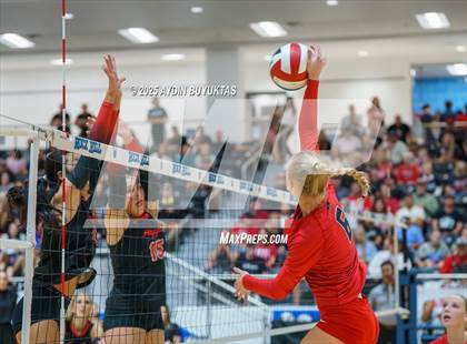Thumbnail 2 in Liberty vs. Argyle (UIL 5A D2 Volleyball Semifinal) photogallery.