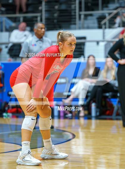 Thumbnail 2 in Liberty vs. Argyle (UIL 5A D2 Volleyball Semifinal) photogallery.