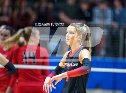 Thumbnail 2 in Liberty vs. Argyle (UIL 5A D2 Volleyball Semifinal) photogallery.