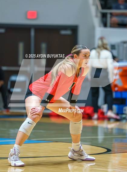 Thumbnail 2 in Liberty vs. Argyle (UIL 5A D2 Volleyball Semifinal) photogallery.