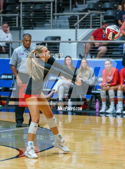 Thumbnail 2 in Liberty vs. Argyle (UIL 5A D2 Volleyball Semifinal) photogallery.