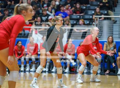 Thumbnail 2 in Liberty vs. Argyle (UIL 5A D2 Volleyball Semifinal) photogallery.