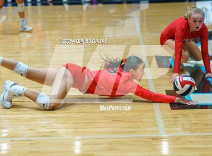 Thumbnail 2 in Liberty vs. Argyle (UIL 5A D2 Volleyball Semifinal) photogallery.