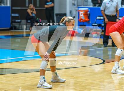 Thumbnail 2 in Liberty vs. Argyle (UIL 5A D2 Volleyball Semifinal) photogallery.
