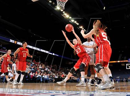 Thumbnail 2 in Windward vs. Mater Dei (CIF SoCal Regional Open Division Final) photogallery.