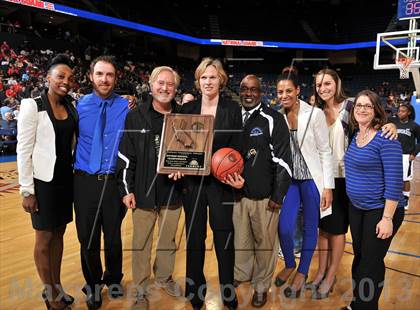 Thumbnail 2 in Windward vs. Mater Dei (CIF SoCal Regional Open Division Final) photogallery.
